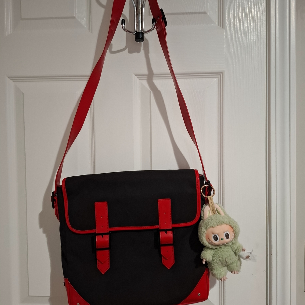 Alice + Olivia Red (does not include keychain)